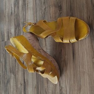 GUC Yellow wedge sandals